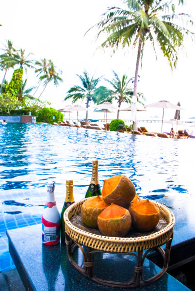 Intercontinental Samui pool, palm trees, coconut, champagne